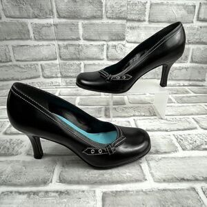 XAppeal Phoebe Women's Size 8.5 Black Leather Round Toe Vintage Pumps with Bow